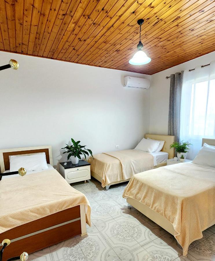 Mia Guest House - Entire Home With Balcony & Garden Divjake Exterior foto